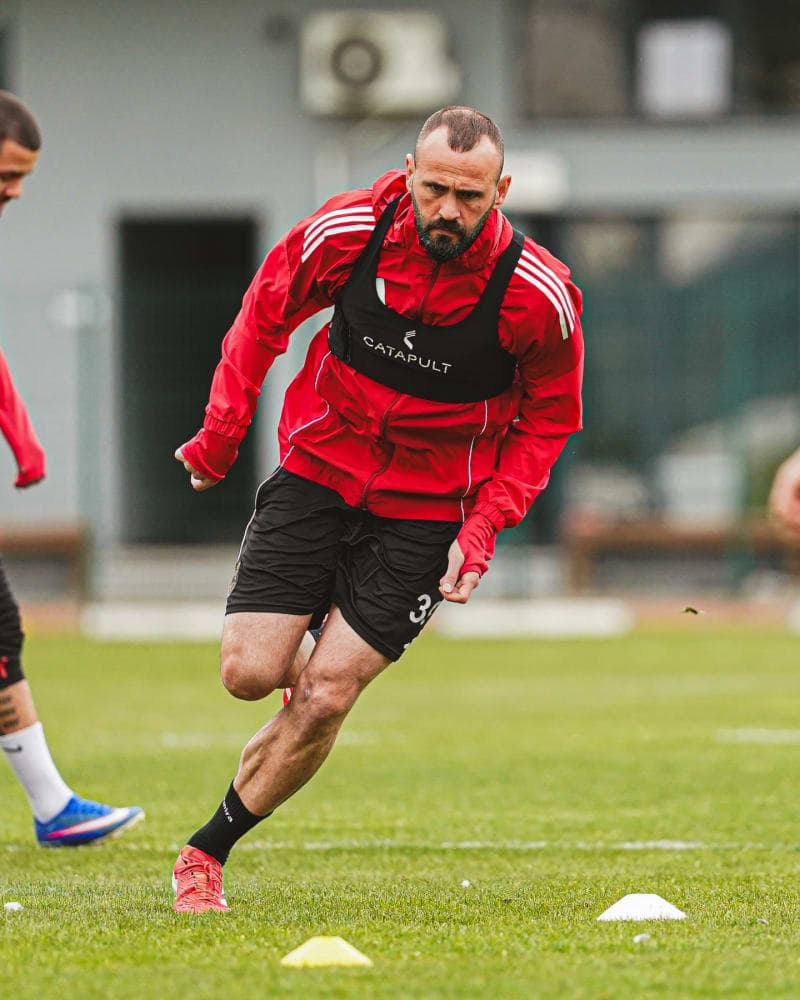 Çalışmalarımızı sürdürüyoruz. 🔴⚪️