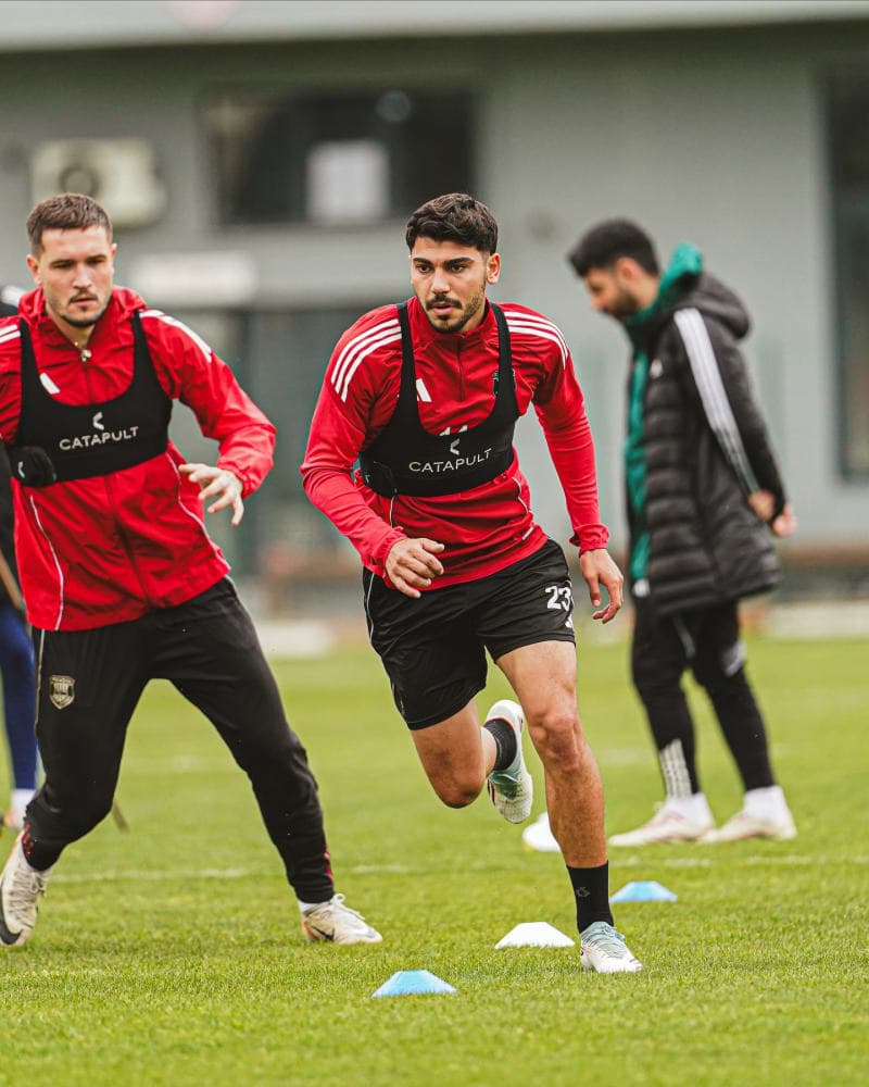 Çalışmalarımızı sürdürüyoruz. 🔴⚪️