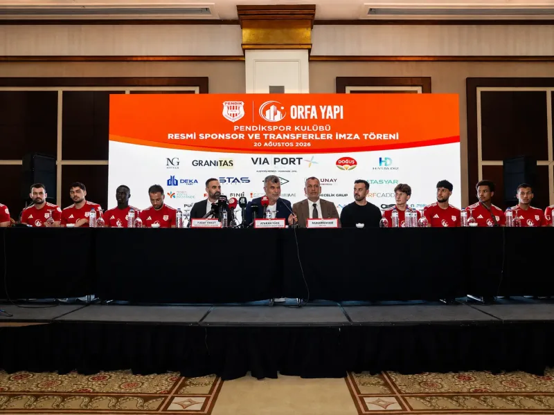 Pendikspor Kulübü’nün 20 Ağustos 2026 tarihinde gerçekleştirdiği sponsor ve transfer imza töreninden genel görünüm.